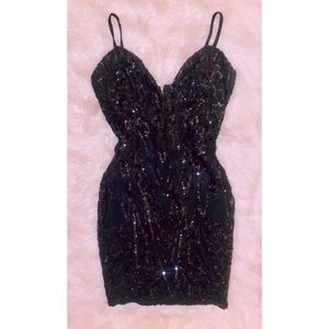 ❣️ Fashion Nova Black Sequin Mini Dress